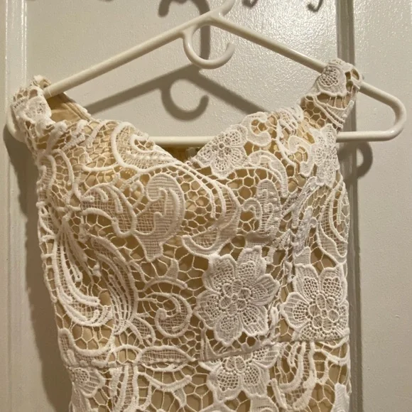 chinese dress ladies Lace Long Sleeve Cut Out Midi Dress White – Missguided main image 0